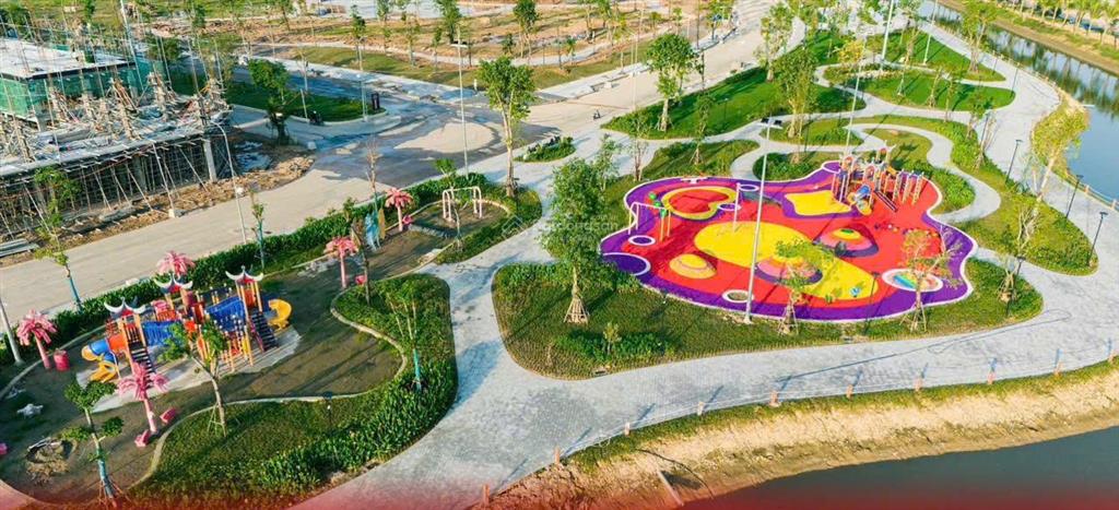 "căn hiếm"liền kề xẻ khe đông nam hừng đông, giá 170tr/m2 chủ cần thu hồi vốn nhanh