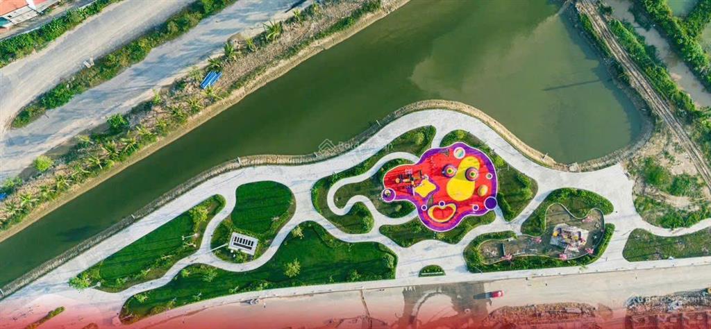 "căn hiếm"liền kề xẻ khe đông nam hừng đông, giá 170tr/m2 chủ cần thu hồi vốn nhanh