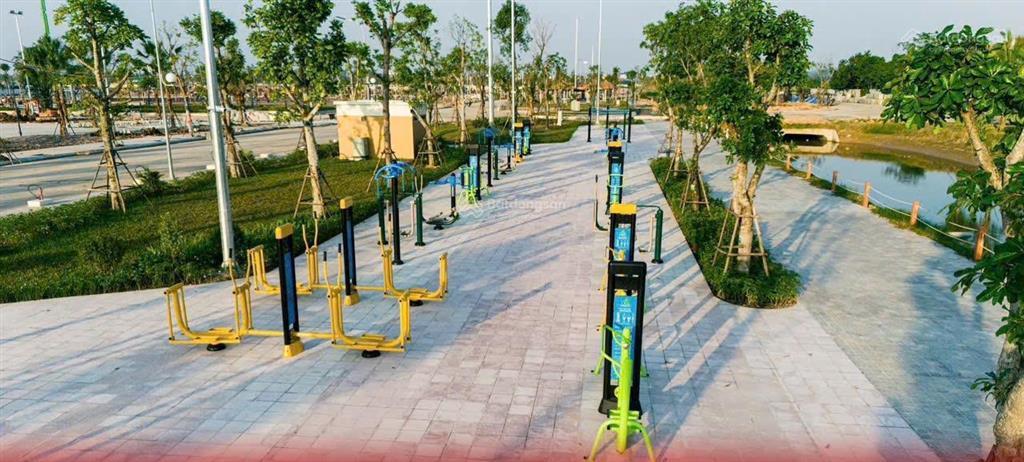 "căn hiếm"liền kề xẻ khe đông nam hừng đông, giá 170tr/m2 chủ cần thu hồi vốn nhanh