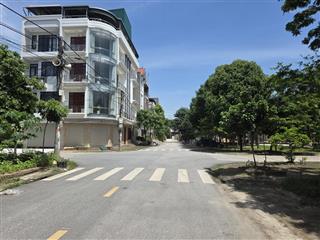 Bán lô đất nhìn thẳng vườn hoa giãn dân đồng quán, võ cường, tp bn. giá hơn 8 tỷ