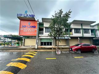 Bán gấp biệt thự ngay đh quốc tế việt đức, oasis city bến cát 5x15 giá rẻ, sẵn hđ thuê 7.5 triệu