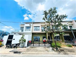 Biệt thự oasis city thới hòa, bến cát dt đất 5x15. nhà 1 trệt 1 lầu 2pn 2wc. đang sẵn hđ thuê nhà