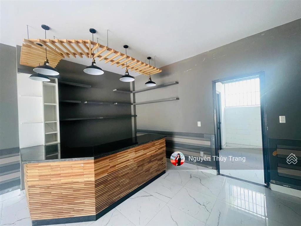 Chỉ 1.75 tỷ nhà đẹp như mơ. cạnh trường đại học việt đức. 5x15m nhà y hình, oasis city bến cát