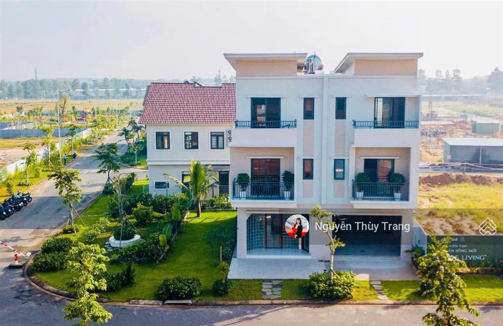 Bán biệt thự ven sông đầu tiên tại bình dương giá f0, đối diện trường đại học việt đức