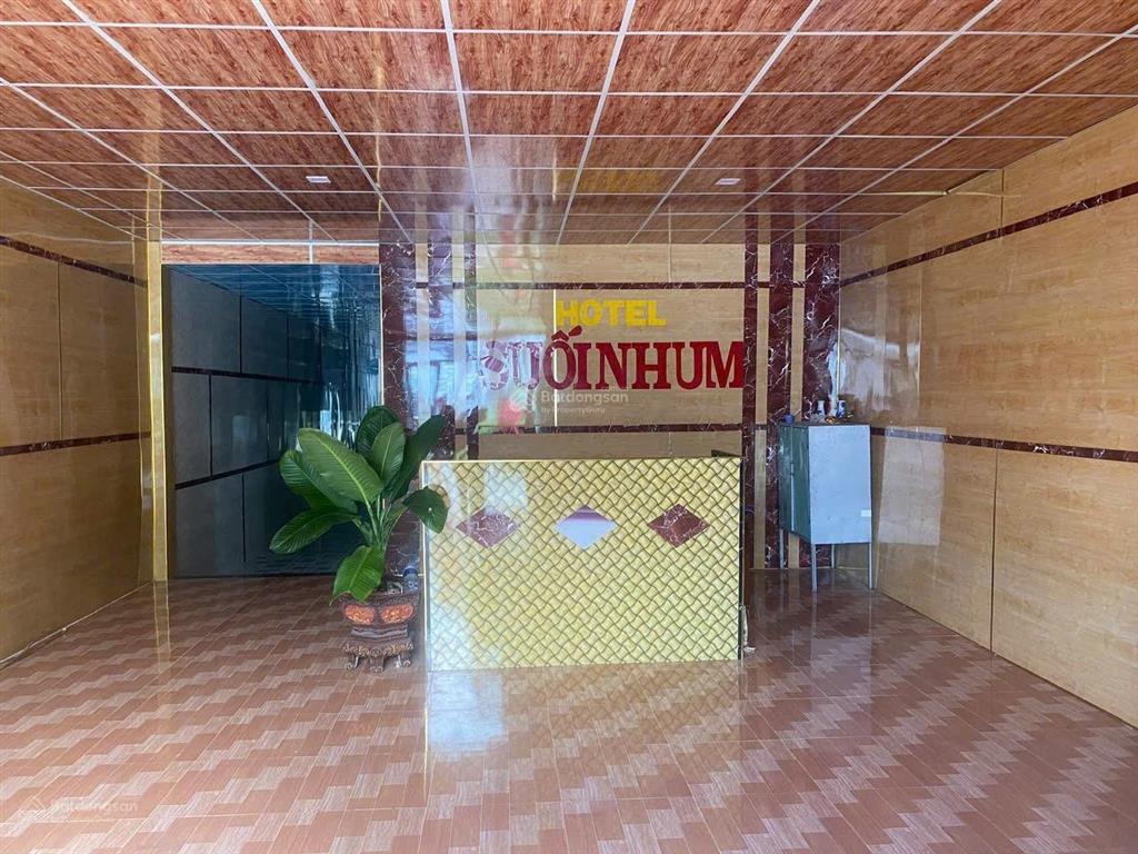 Bất động sản dòng tiền nhà nghỉ suối nhum 6x35m 210m2 7pn thu nhập 12tr/tháng 2,7 tỷ