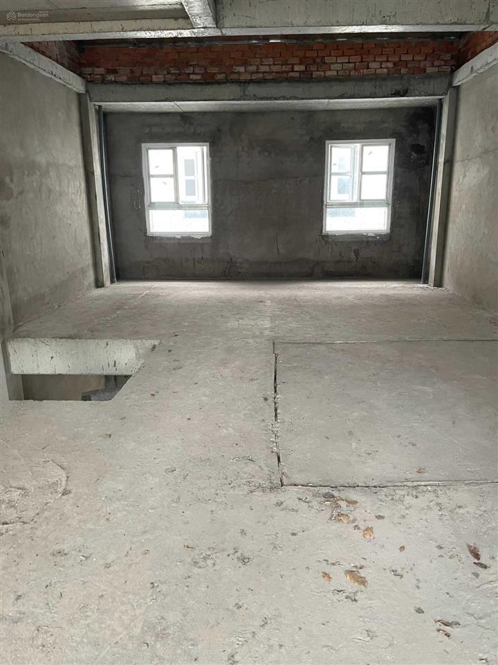 Chính chủ gửi bán căn nhà thô dãy a, view công viên và trường mầm non, sổ hồng đầy đủ