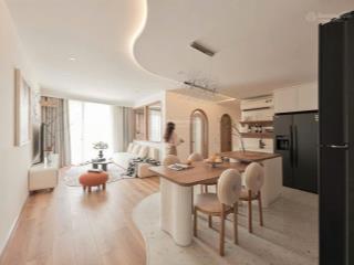 Bán căn hộ 3pn, 2wc, 95m2 có ô xe tại saigon south residences, 7,5 tỷ.  0906 349 *** linh