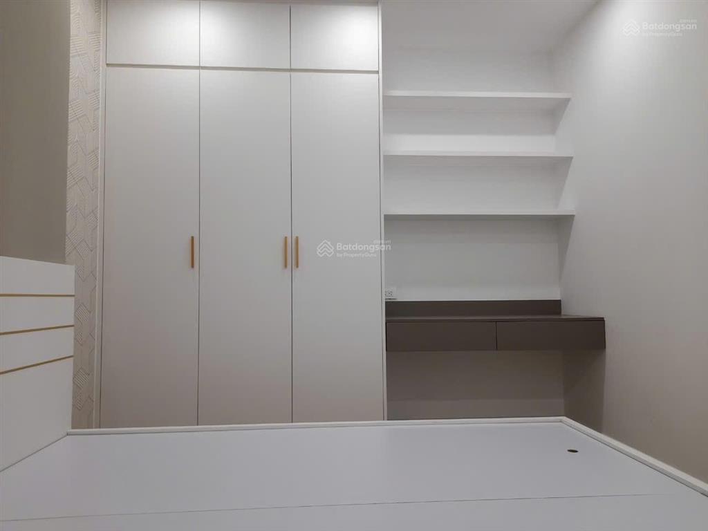 Bán cc saigon south residences, 5,85 tỷ vnd, 75m2, 2pn, 2wc, đẹp, nhiều tiện ích.