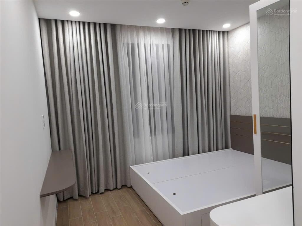 Bán cc saigon south residences, 5,85 tỷ vnd, 75m2, 2pn, 2wc, đẹp, nhiều tiện ích.