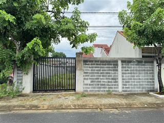 Bán lô đất khu biệt thự bà bình bến trễ 7 178m2 ngang 10m giá tốt  0936 325 ***