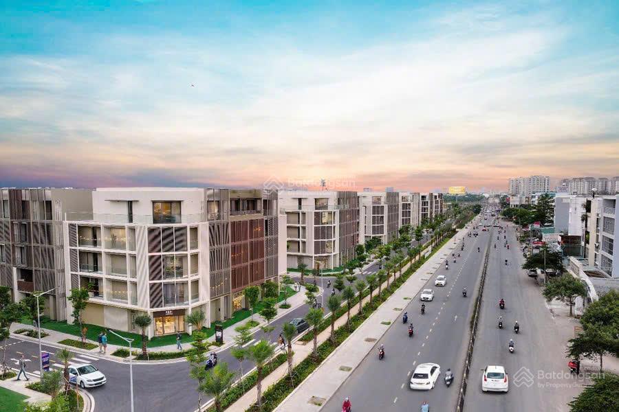 Cần bán gấp căn góc 5 tầng, mt đường đỗ xuân hợp, có hđ thuê 5 năm, quận 2. giá 69,1 tỷ