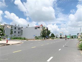 Đối diện cổng sân bay. tđc lộc an  bình sơn. lô biệt thự 250m2 vị trí đẹp chủ ra nhanh 3ty800