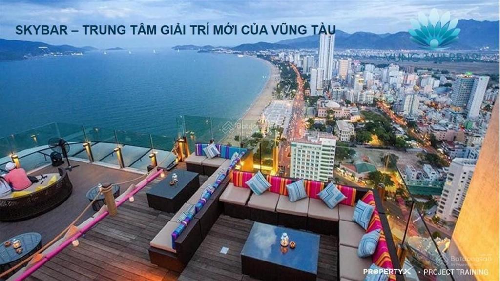 Chính chủ bán căn 1pn view biển, tầng cao, lỗ 120tr/hđ. cam kết ko báo ảo. sang tên tại cđt