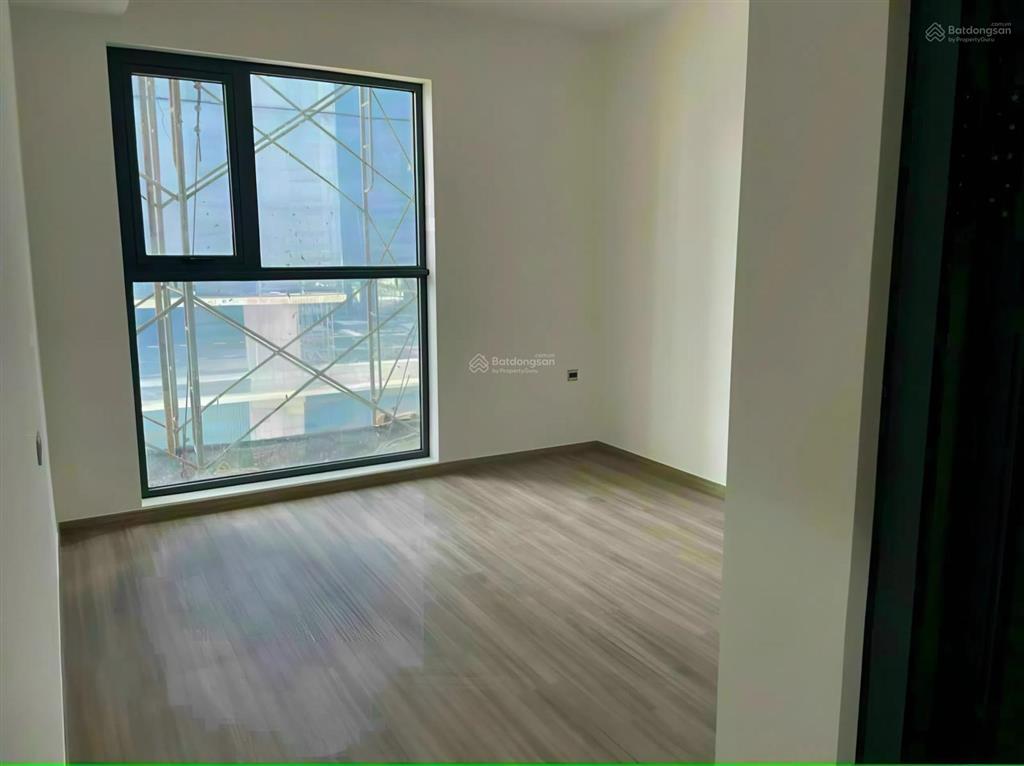 Chính chủ bán căn 1pn view biển, tầng cao, lỗ 120tr/hđ. cam kết ko báo ảo. sang tên tại cđt