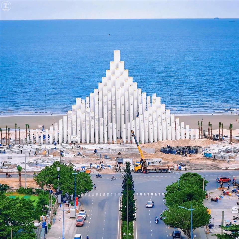 Chính chủ bán căn 1pn view biển, tầng cao, lỗ 120tr/hđ. cam kết ko báo ảo. sang tên tại cđt