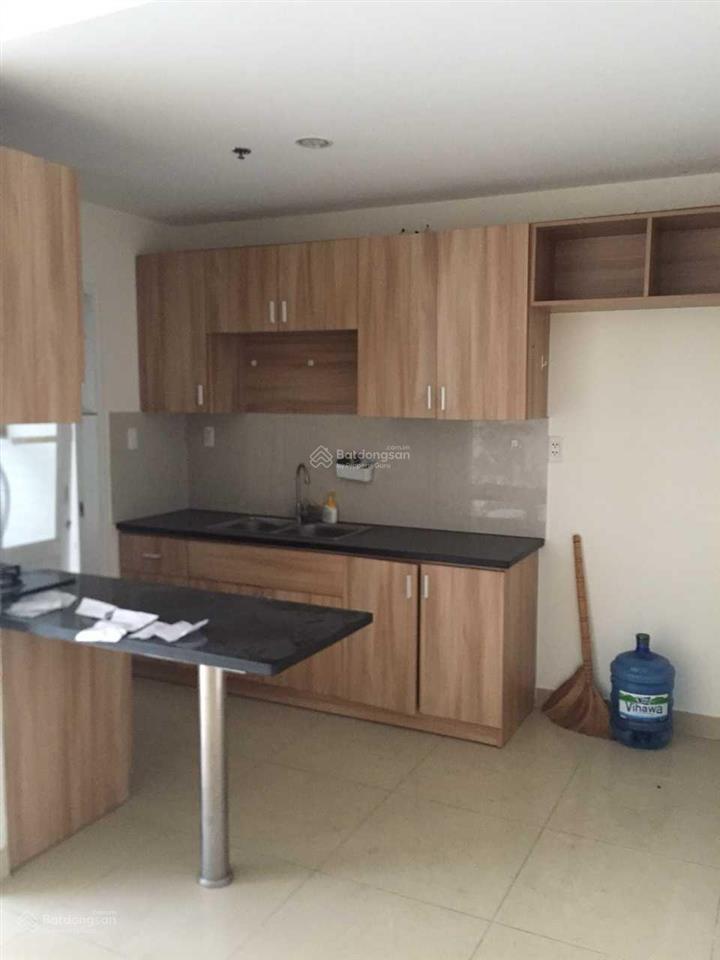 Bán gấp căn hộ cao ốc hưng phát 82m2, 2 phòng ngủ, 2 wc, giá 3.25 tỷ full nội thất