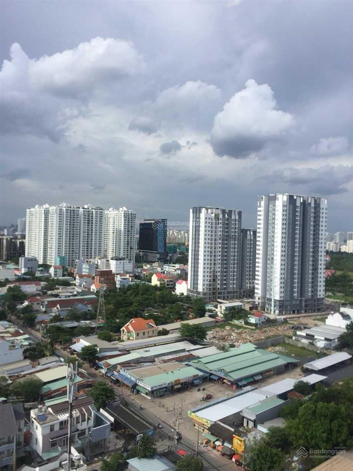 Bán gấp căn hộ cao ốc hưng phát 82m2, 2 phòng ngủ, 2 wc, giá 3.25 tỷ full nội thất