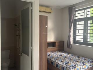 Chủ cần tiền bán gấp nhà phố 1 hầm 1 trệt 3 lầu sổ hồng, đs6 kdc đại phúc green villas, giá 14tỷ3