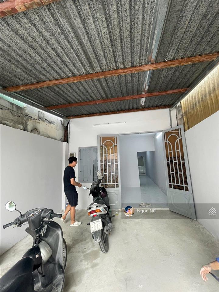 Bán căn c4 mặt tiền đường 49 hiệp bình chánh tđ 80m2 chỉ 7.1 tỷ đang cho thuê 8tr/ tháng