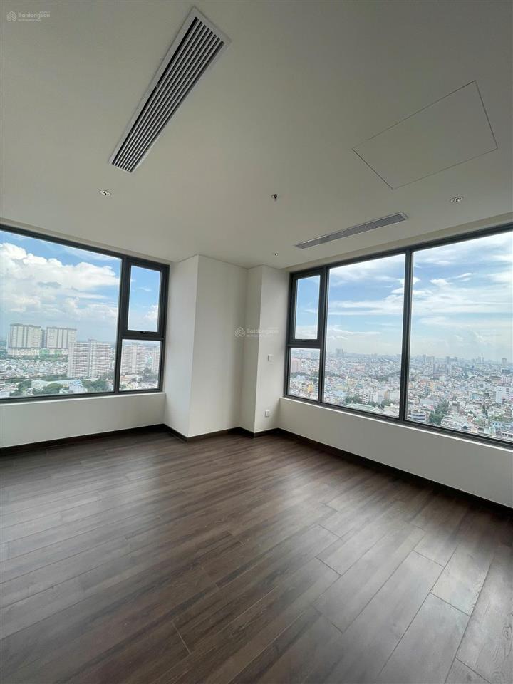 Chuyển nhượng căn hộ kiều by kita  132m2 lầu 23 giá 17,6 all in.  0908 622 ***