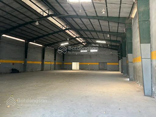 Bán gấp kho 3.000m2, sổ hồng riêng, hoàn công đầy đủ. thương lượng mạnh