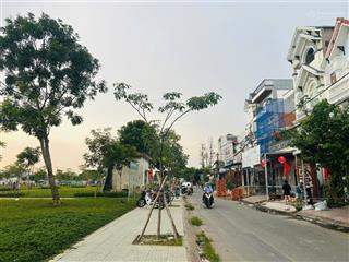 Bán đất mặt tiền đường, đối diện công viênkdc vĩnh lộc, hỗ trợ vay/
