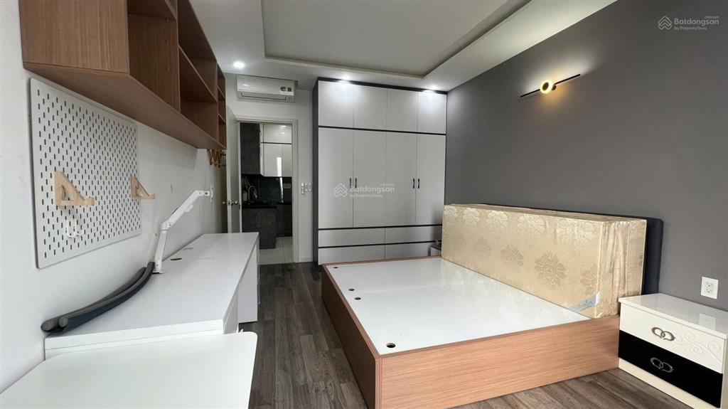 Chính chủ cho thuê căn hộ 2pn 2wc 93m2 full nội thất mới làm  0932 879 ***