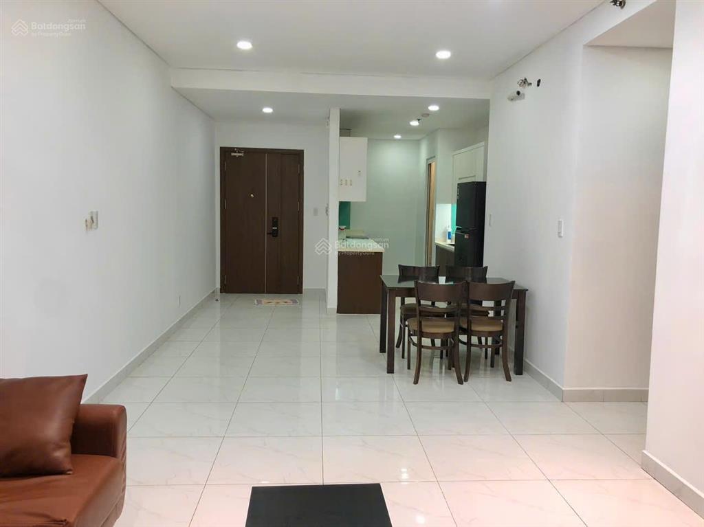 Bán hưng phát silver star, căn góc 106m, 3 phòng ngủ, 2wc, 2 ban công, sổ hồng cầm tay, hỗ trợ bank