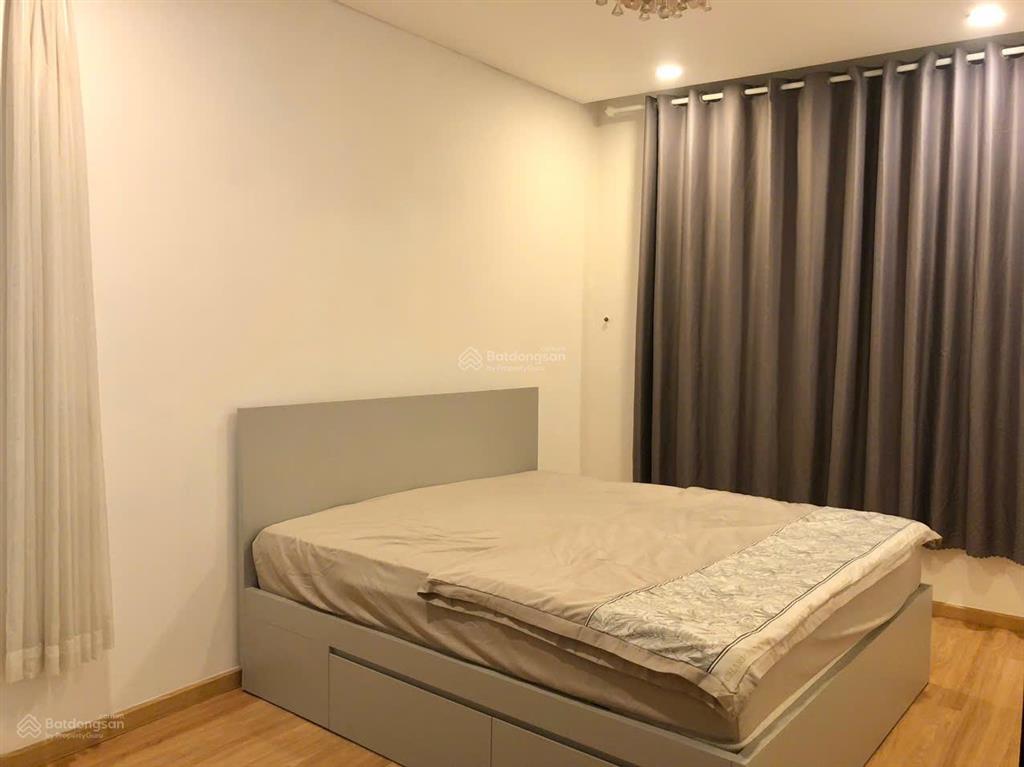 Bán hưng phát silver star, căn góc 106m, 3 phòng ngủ, 2wc, 2 ban công, sổ hồng cầm tay, hỗ trợ bank