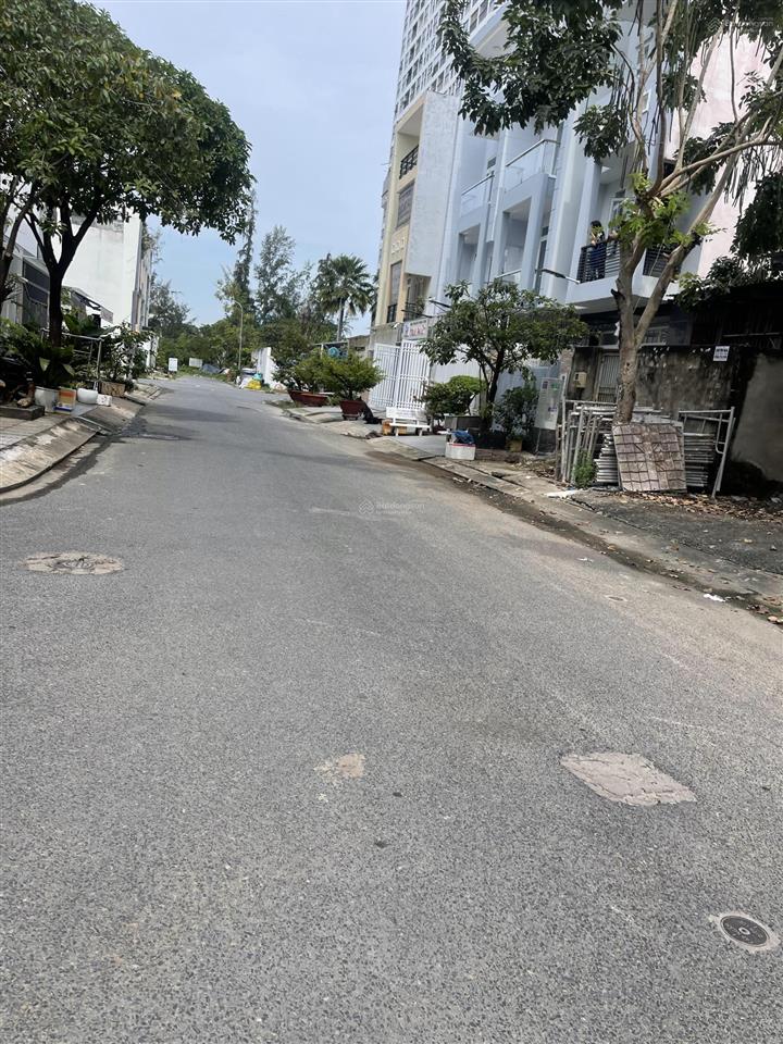 Bán lô đất nhà phố khu sadeco phước kiển a, đường 12m dt 5*20m, giá bán 9.5 tỷ thương lượng