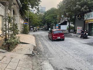 Bán biệt thự đường lê thị kỉnh thuộc làng đại học khu a phước kiển nhà bè, 10x30 giá 34 tỷ