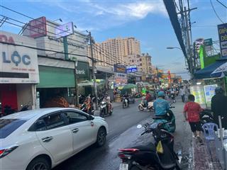 Chính chủ gửi bán lô đất mặt tiền lê văn lương phước kiển, dt 10x60m giá bán 27tr/m2  0941 300 ***