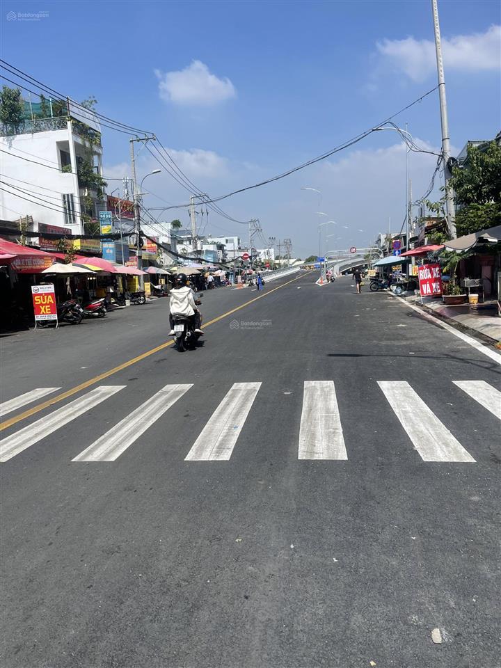 Bánmặt tiền lê văn lương phước kiển nhà bè, dt8*39 giá bán 28.5 tỷ thương lượng  0703 383 ***