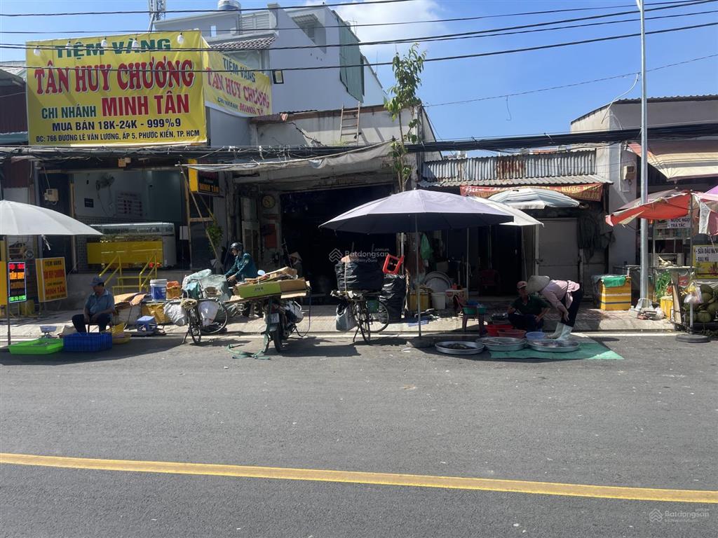 Bánmặt tiền lê văn lương phước kiển nhà bè, dt8*39 giá bán 28.5 tỷ thương lượng  0703 383 ***