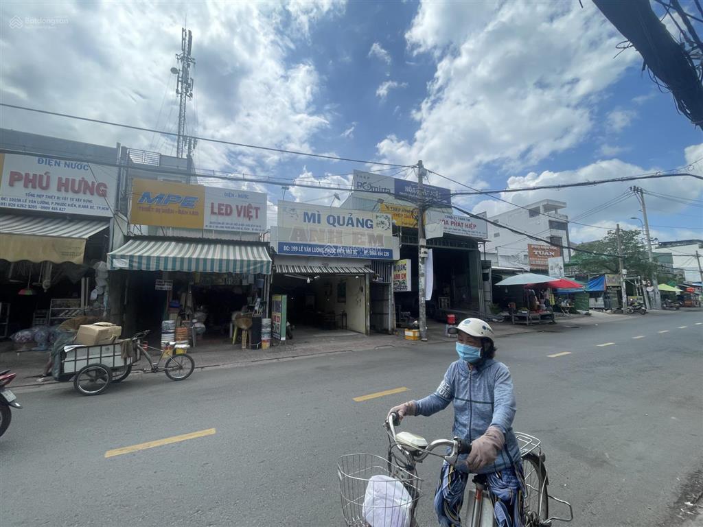 Bán nhà mặt phố lê văn lương, 135 triệu/m2, 174m2, view đẹp, nhà bè, hcm