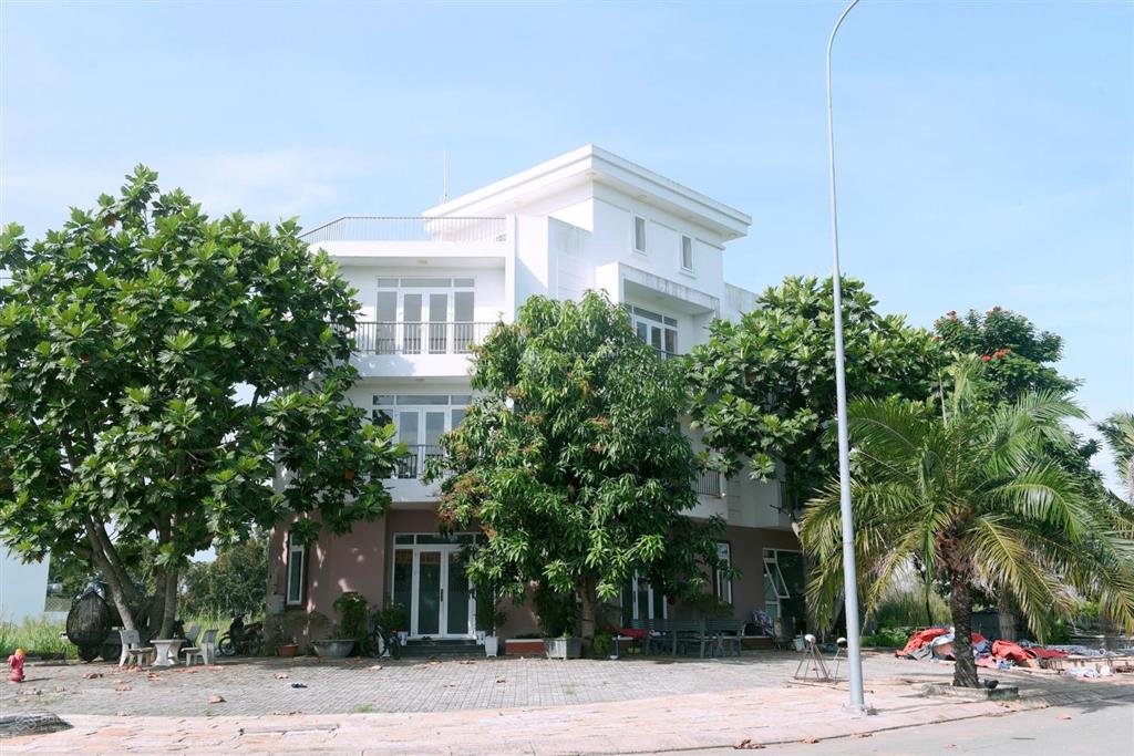 Chuyên giỏ hàng cắt lỗ, the star 5x15m, 5x25m, 10x20m đường 12m giá từ 28tr/m2