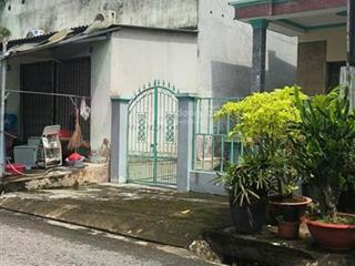 Hailongreal bán nhà trọ 7.6tỷ, dt 15x20m(300m2), 2 dãy nhà trọ+1 nhà cấp 4, đường số 7, long hậu