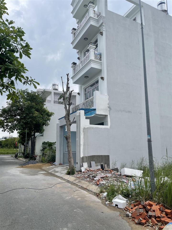 Vị trí đẹp 5x16=80m2 giá 5 tỷ, sổ đẹp 0915 851 ***