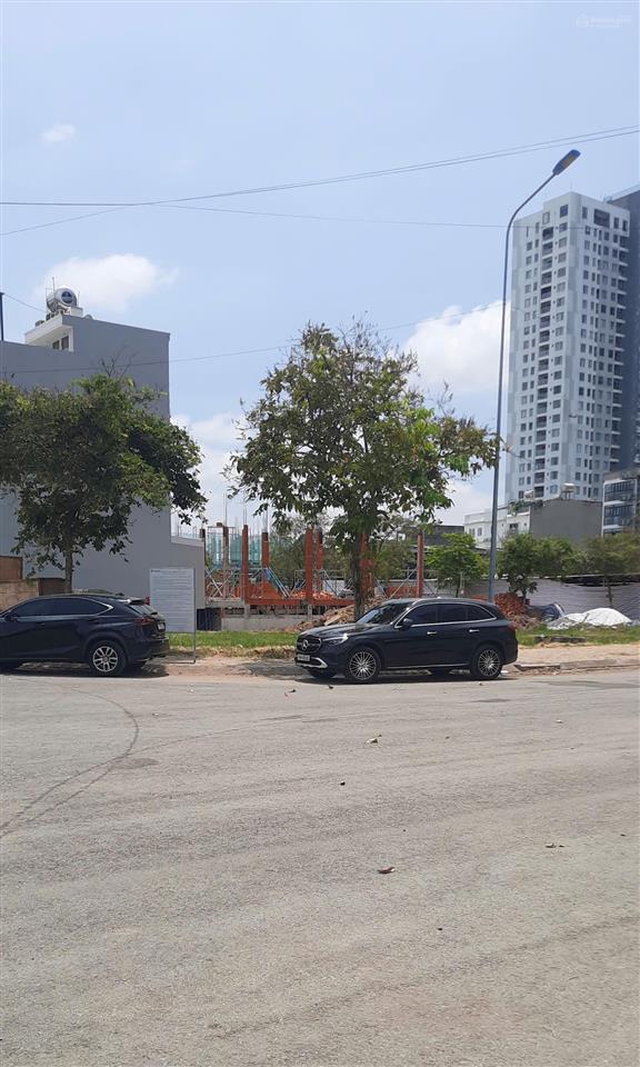 Đất đường đào trí 5x22=110m2 giá 7.5 tỷ, vị trí đẹp