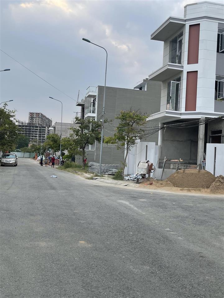 Đất đường đào trí 5x18 .5=90m2 , giá 7 tỷ. 0915 851 ***