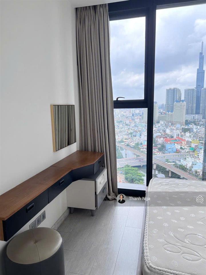 Bán nhanh căn vinhomes bason 2pn giá cực tốt, sẵn hđt, view trực diện landmark 81 tuyệt đẹp