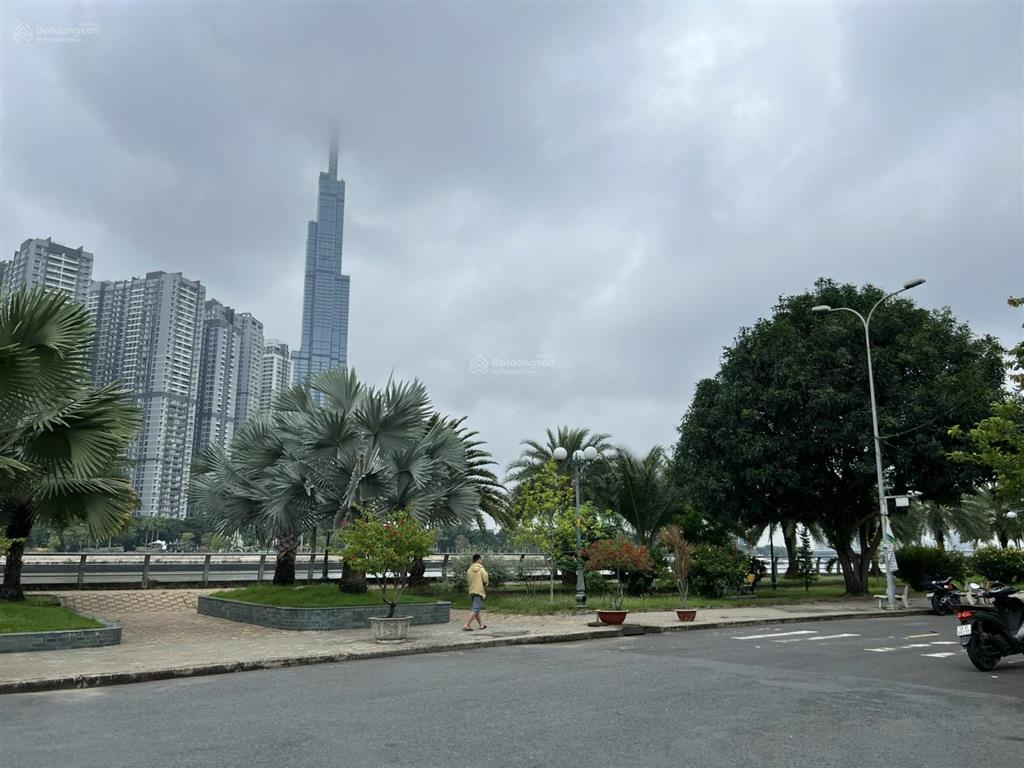 Bán nhà mặt tiền đường 40m, phường bình an