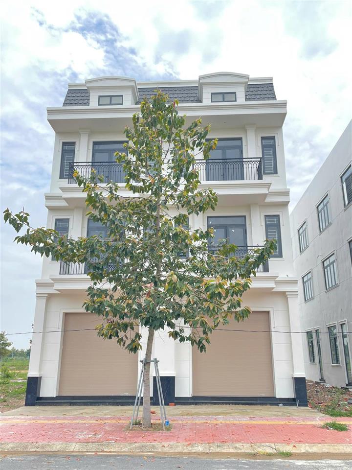 Mega city 2  đất nền tthc nhơn trạch đường 25c giá 1.360 tỷ/nền/110m2 shr  0906 720 ***