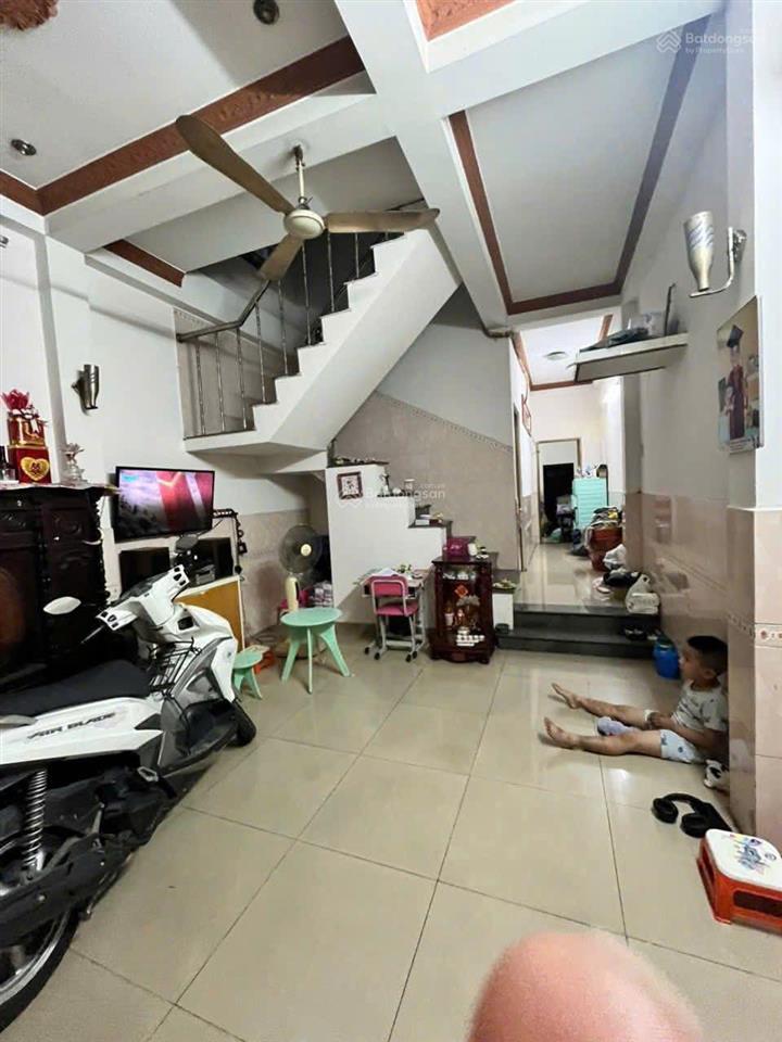 Nhà trệt 1 lầu 4x21m, hẻm lý thường kiệt thị trấn hóc môn cũ này là xã hóc môn, tp. hcm