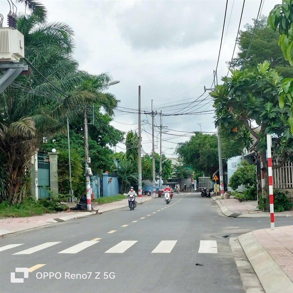 Đất thổ cư 10x18m, mặt tiền đường nhựa 7m, gần ngã 3 đồng bà canh giao lê thị kim xã xuân thới sơn