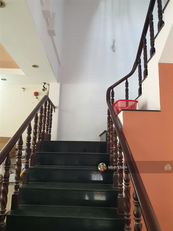 Nhà 4 lầu 5x30m, có 15 phòng, mặt tiền đường võ thị hồi gần ngã tư trần văn mười xã xuân thới đông