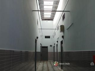 Nhà 9x20m, có 10 phòng hẻm lê thị kim gần nhà thờ micae ub xã xuân thới sơn mới