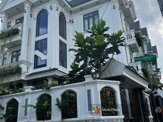 Nhà 1 trệt 2 lầu 11,88 x 11,32m, góc 2 mặt tiền hẻm bà điểm 12 gần ngã tư an sương xã bà điểm