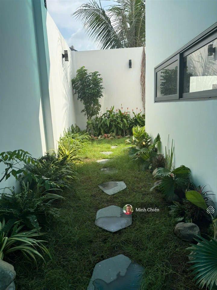 Nhà biệt thự 1 trệt 1 lầu 10x16m, hẻm nhựa 8m, gần dương công khi, ub xã tân hiệp cũ