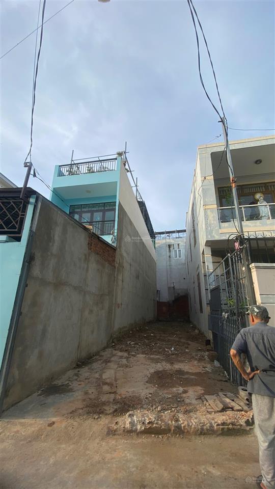 Lô đất đẹp sát đường 2/4 (cách đường lớn 4 nhà) giá siêu tốt